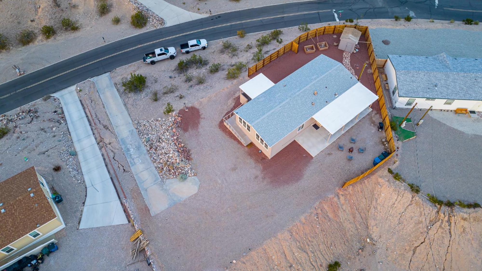 Magnificent & Tranquil Home, Mountain Views , 8 Mins To Casinos & River, Fire Pit, Bbq Bullhead City Extérieur photo