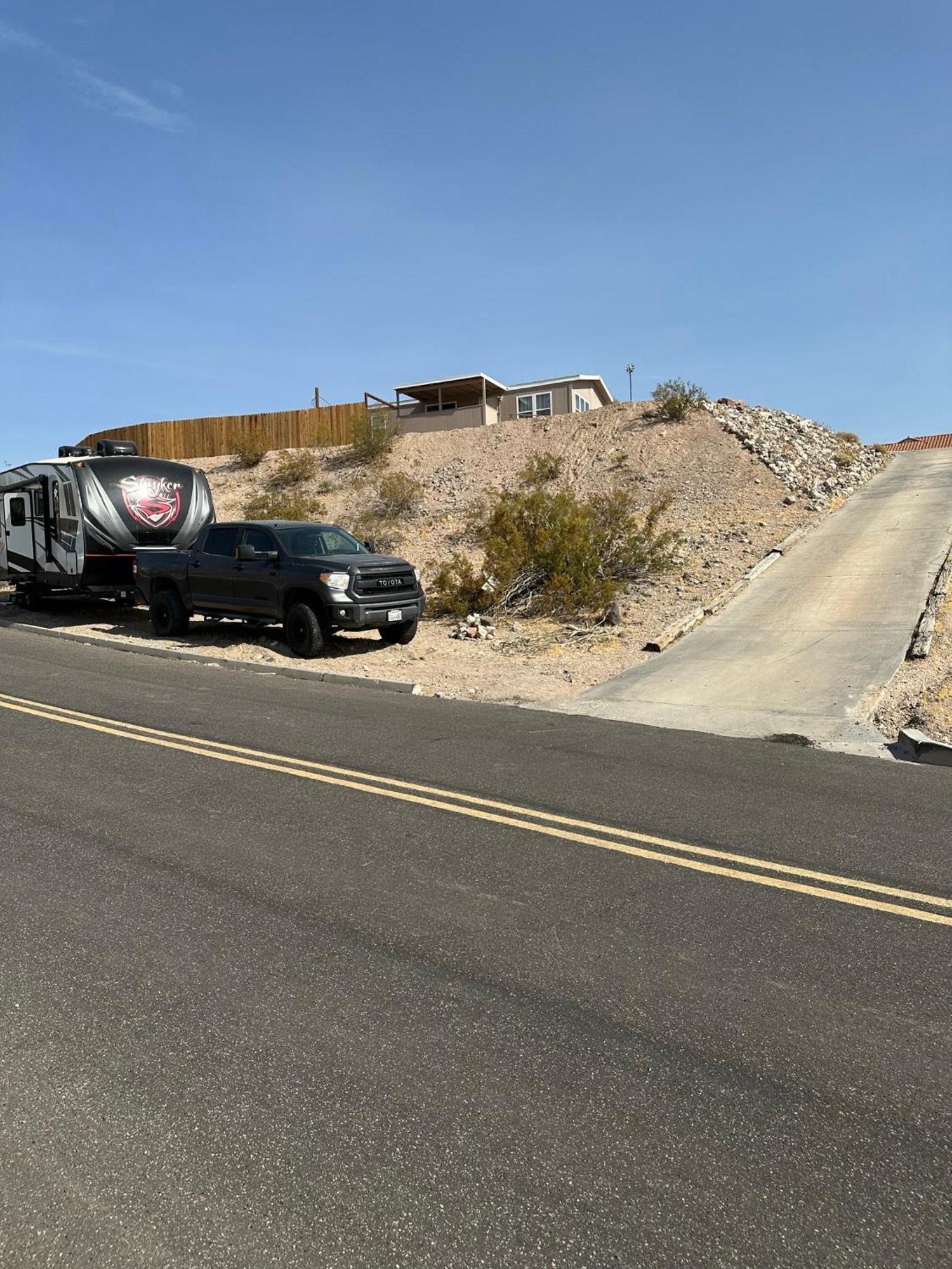 Magnificent & Tranquil Home, Mountain Views , 8 Mins To Casinos & River, Fire Pit, Bbq Bullhead City Extérieur photo